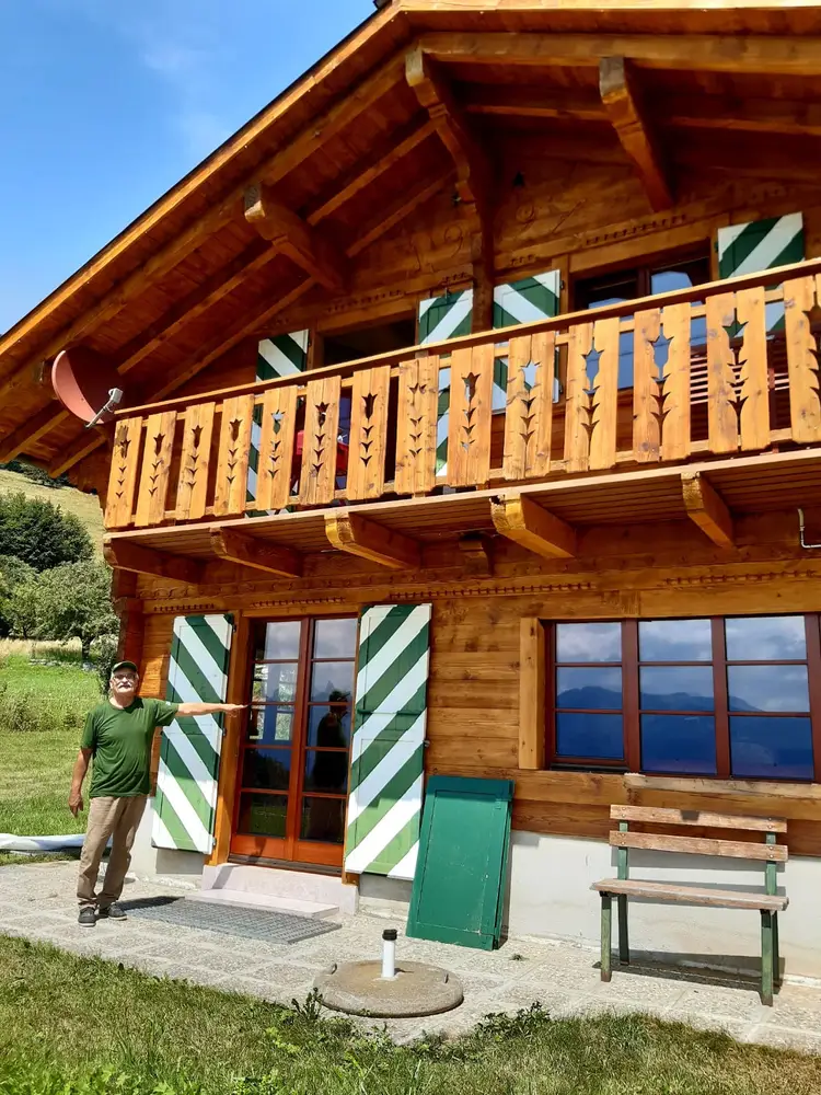 Schreinerei aus laminiertem Holz: Privates Wohnhaus, Leysin, Schweiz