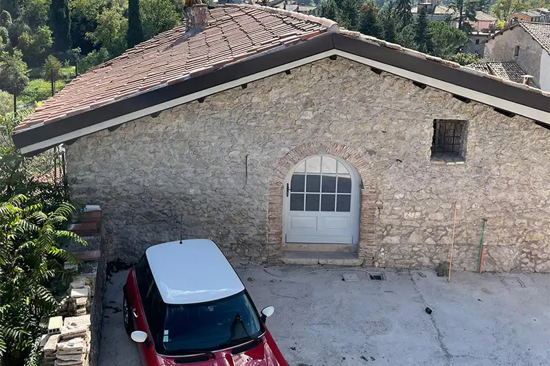 Laminated Wood Joinery: Castle, Riofreddo, Italy