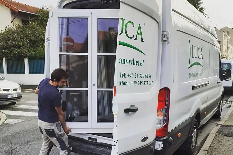 Laminated Wood Joinery: Private House, Paris, France