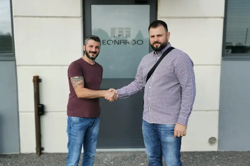 Laminated Wood Joinery: Residential Building, Turin, Italy