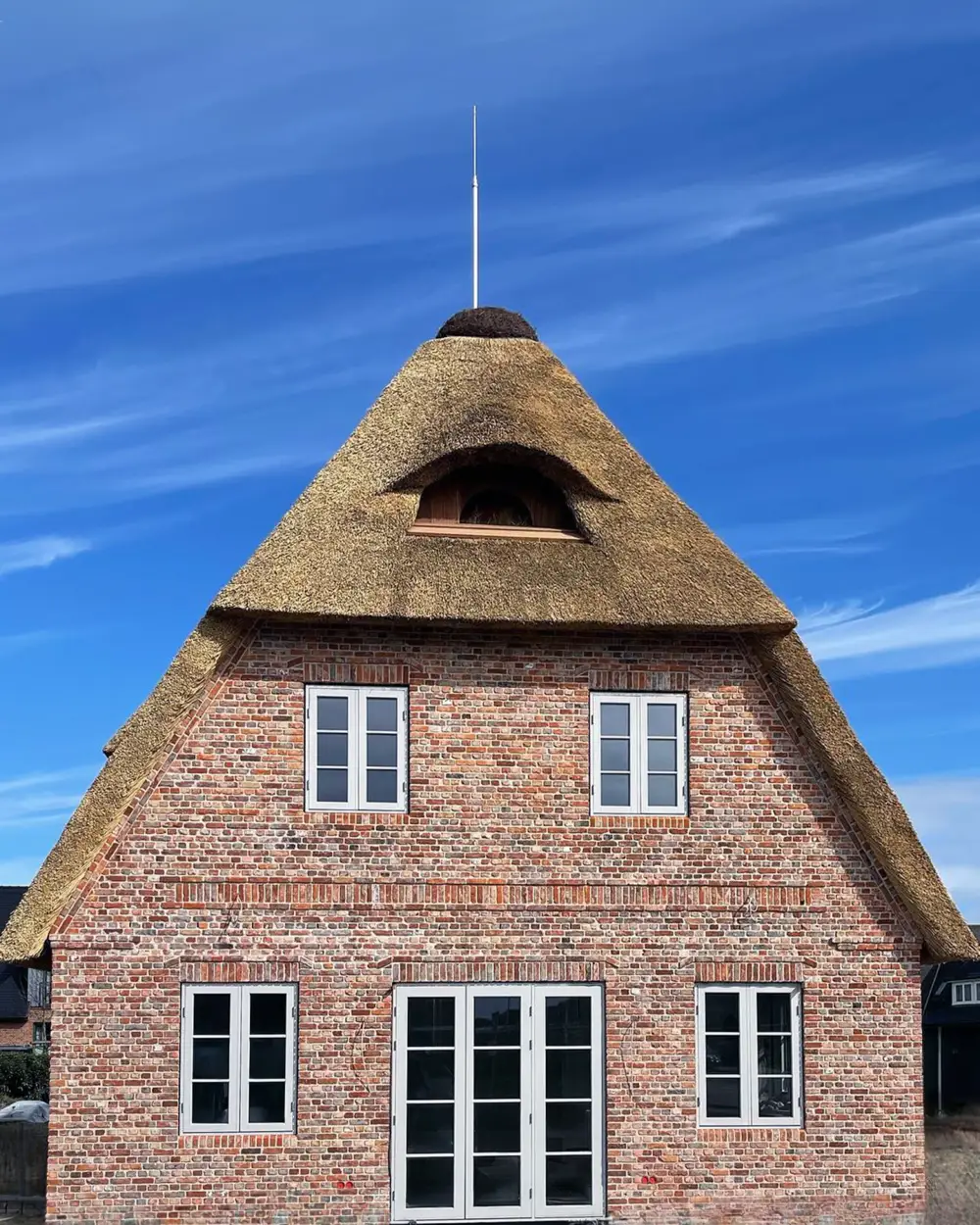Laminated Wood Joinery: Residential project in Sylt Island, Germany