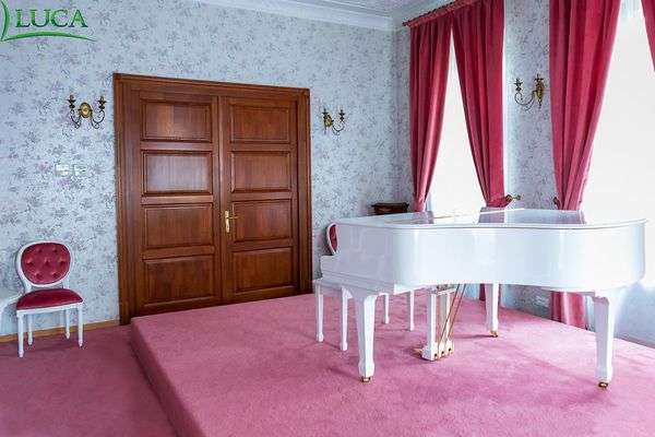 Laminated Wood Joinery: The Registry Office of the 3rd District