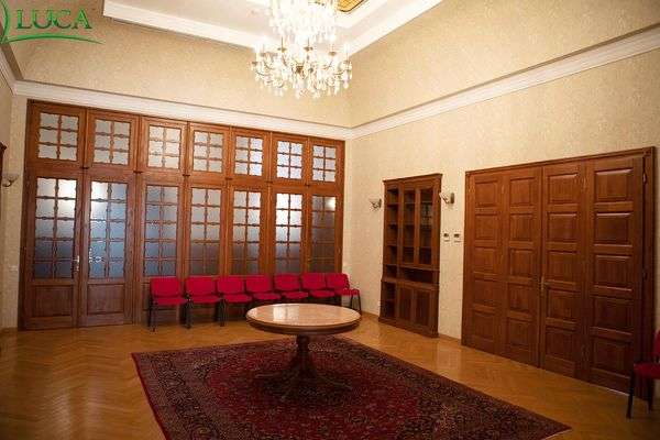 Laminated Wood Joinery: The Registry Office of the 3rd District