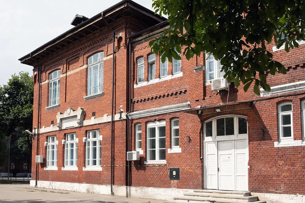 Laminated Wood Joinery: Military Technical Academy, Bucharest, Romania