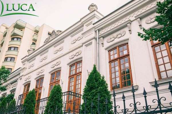 Tâmplărie Lemn Stratificat: Casa de Căsătorii Sector 3, București