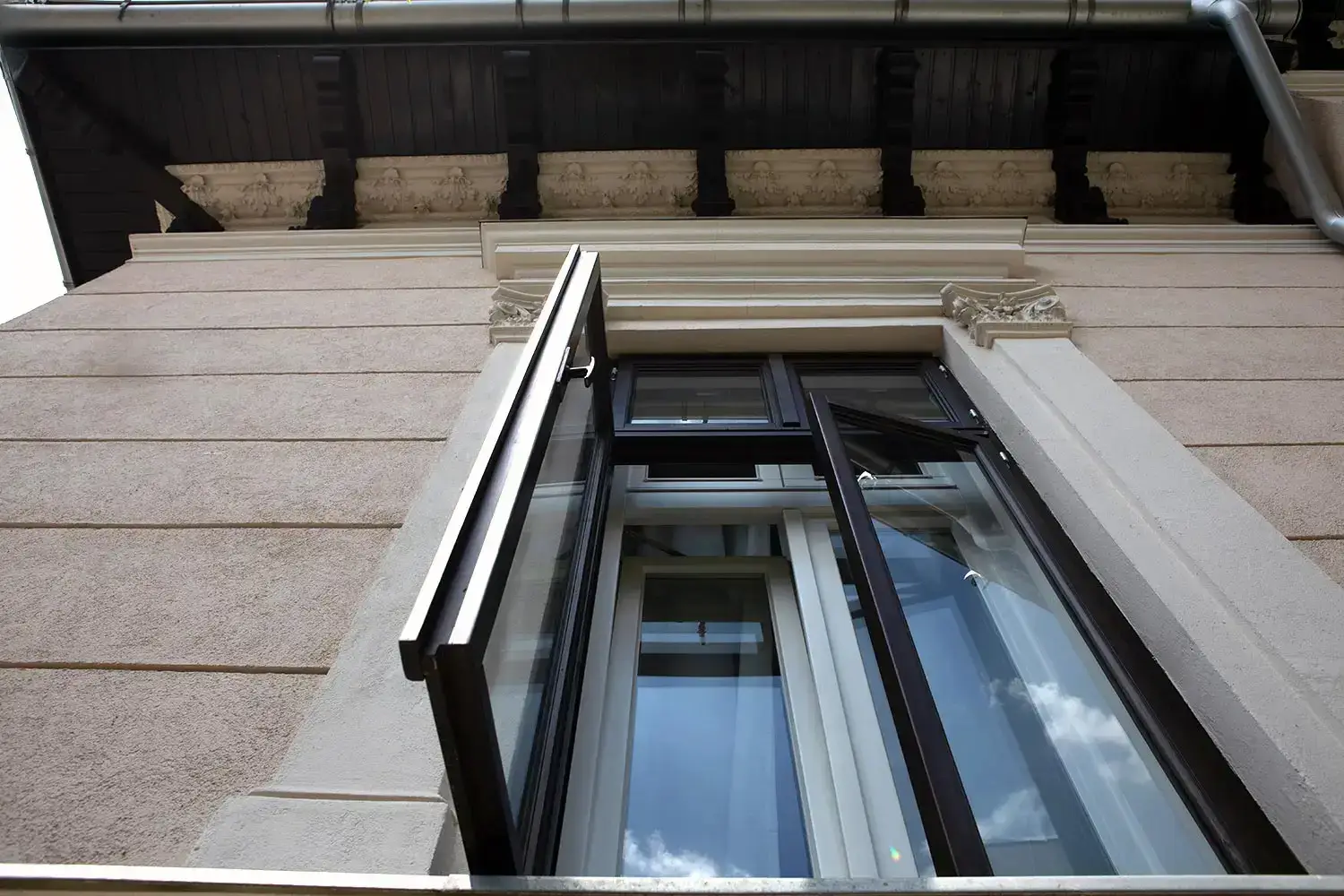 Tâmplărie Lemn Stratificat: Good Living Boutique Hotel, București, România
